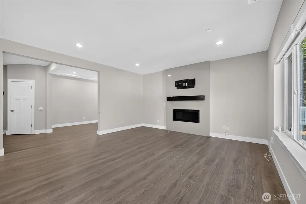 1720 182nd Place SW Lynnwood WA 98037