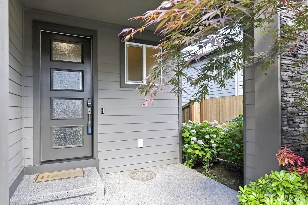 1720 182nd Place SW Lynnwood WA 98037