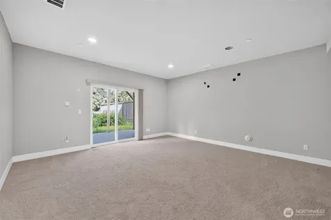 1720 182nd Place SW Lynnwood WA 98037