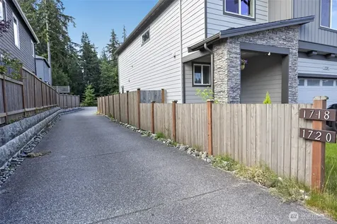 1720 182nd Place SW Lynnwood WA 98037