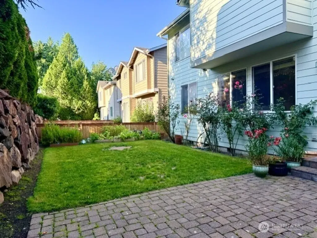 1506 225th Place SE Sammamish WA 98075