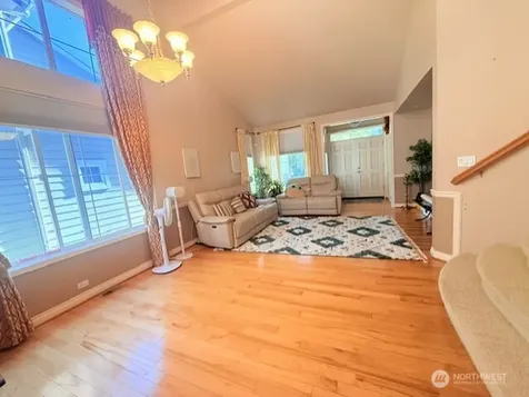 1506 225th Place SE Sammamish WA 98075