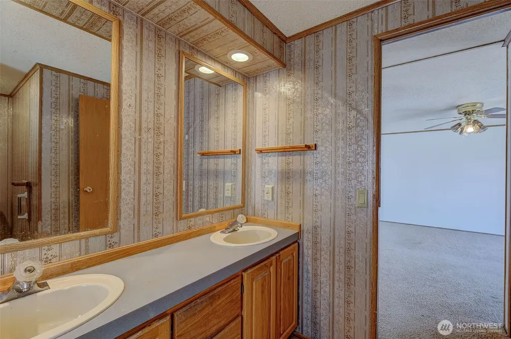 1308 Glacier Place Wenatchee WA 98801