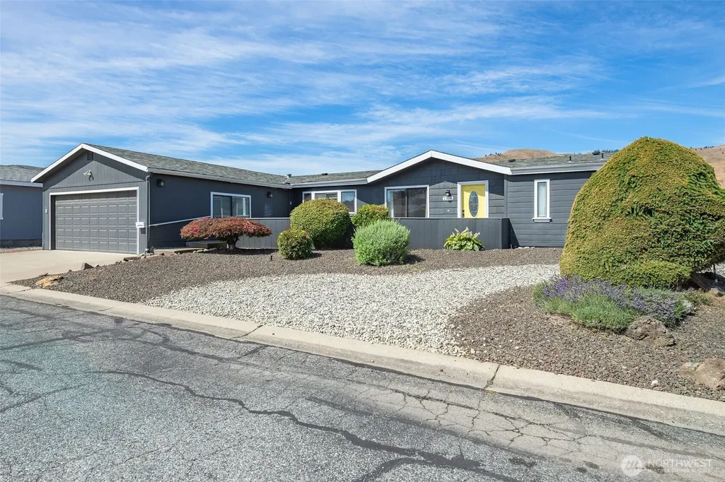 1308 Glacier Place Wenatchee WA 98801