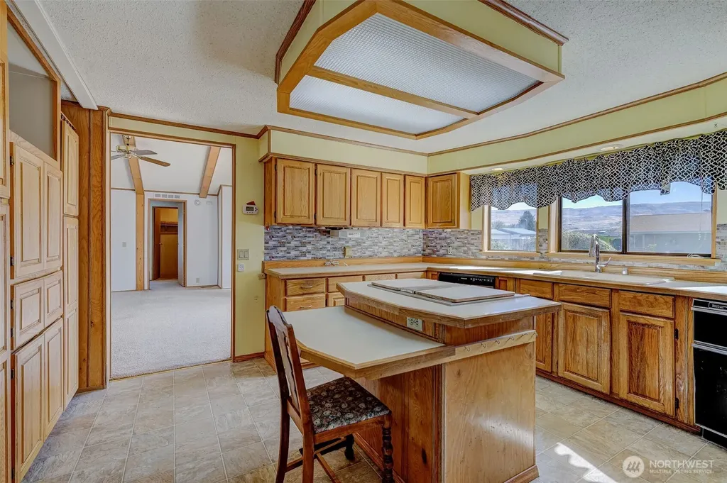 1308 Glacier Place Wenatchee WA 98801