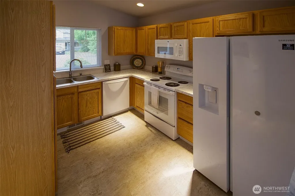 15207 Carter Loop SE Yelm WA 98597