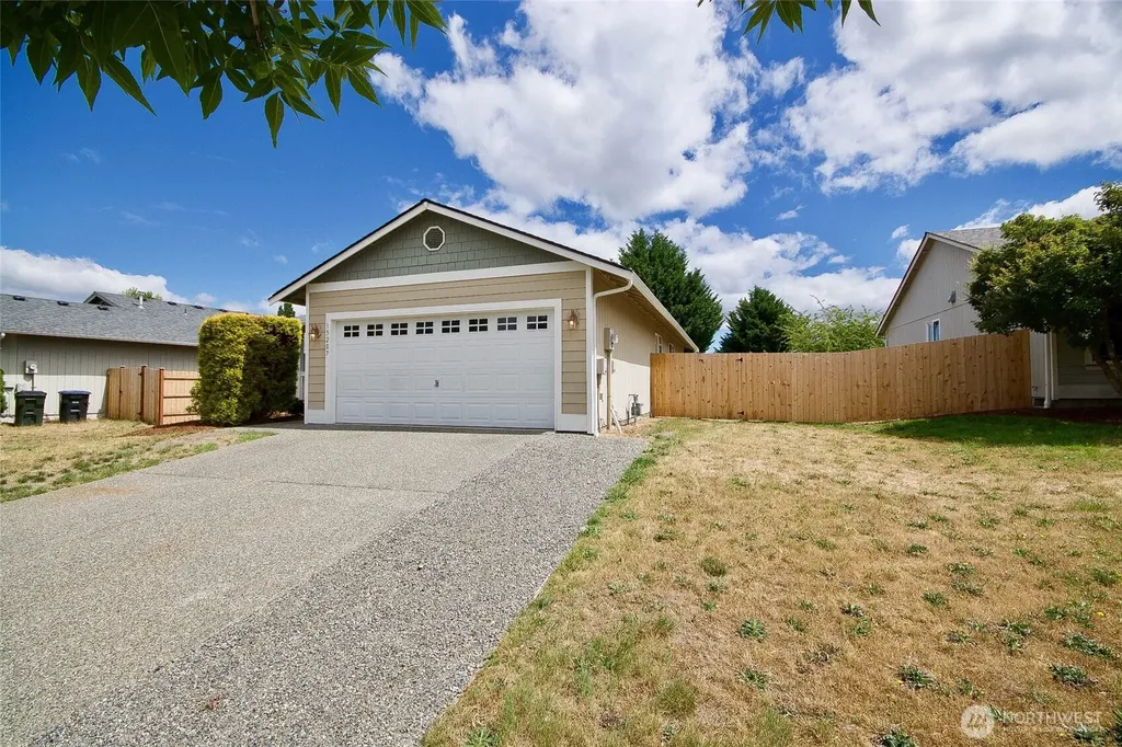 15207 Carter Loop SE Yelm WA 98597
