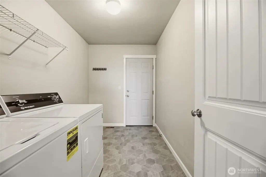 183 Rainier Lane Port Ludlow WA 98365