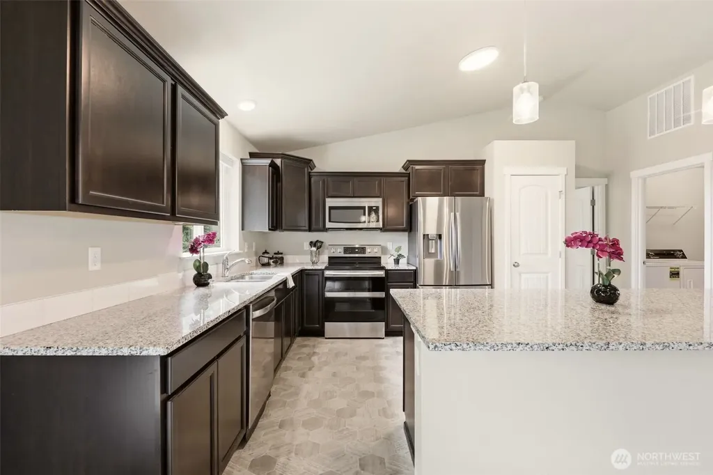 183 Rainier Lane Port Ludlow WA 98365