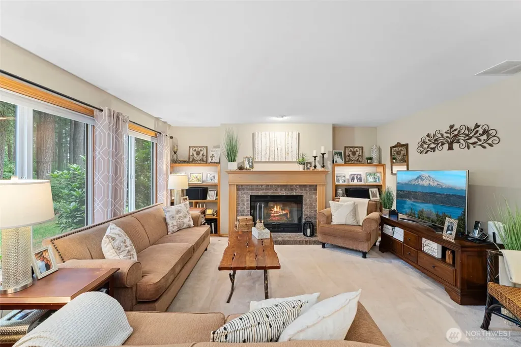 29315 204th Place SE Kent WA 98042