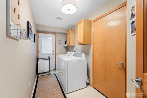 29315 204th Place SE Kent WA 98042
