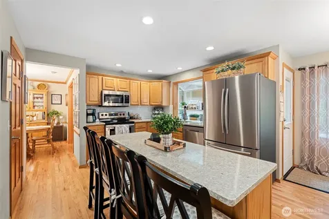 29315 204th Place SE Kent WA 98042