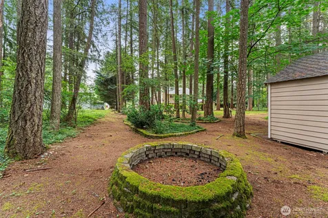 29315 204th Place SE Kent WA 98042