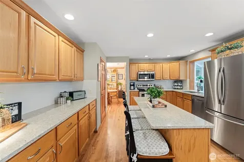 29315 204th Place SE Kent WA 98042