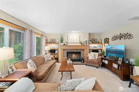29315 204th Place SE Kent WA 98042