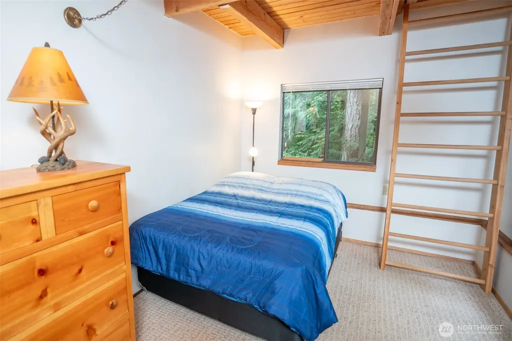 321 N Wynoochee Drive Hoodsport WA 98548