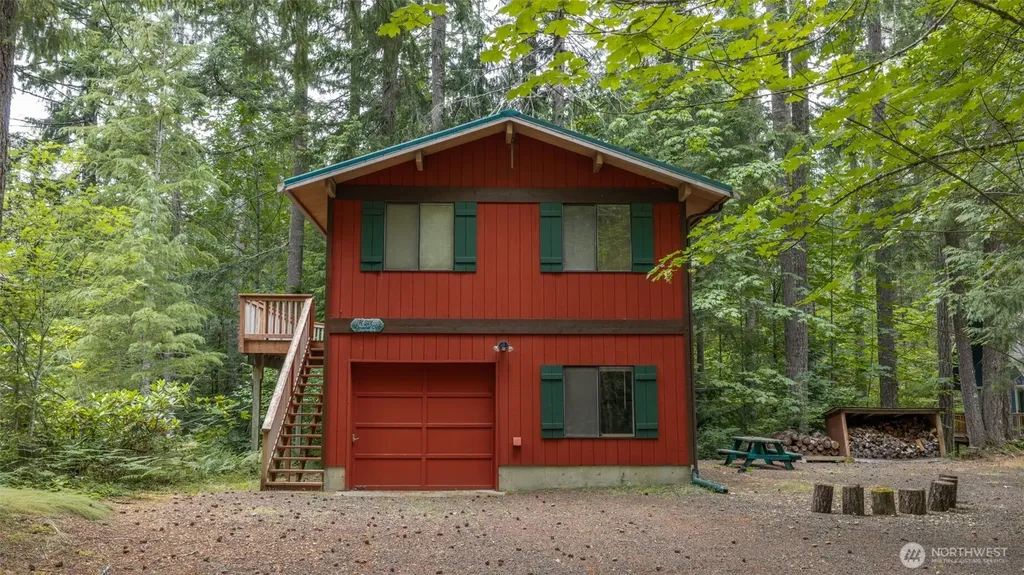 321 N Wynoochee Drive Hoodsport WA 98548