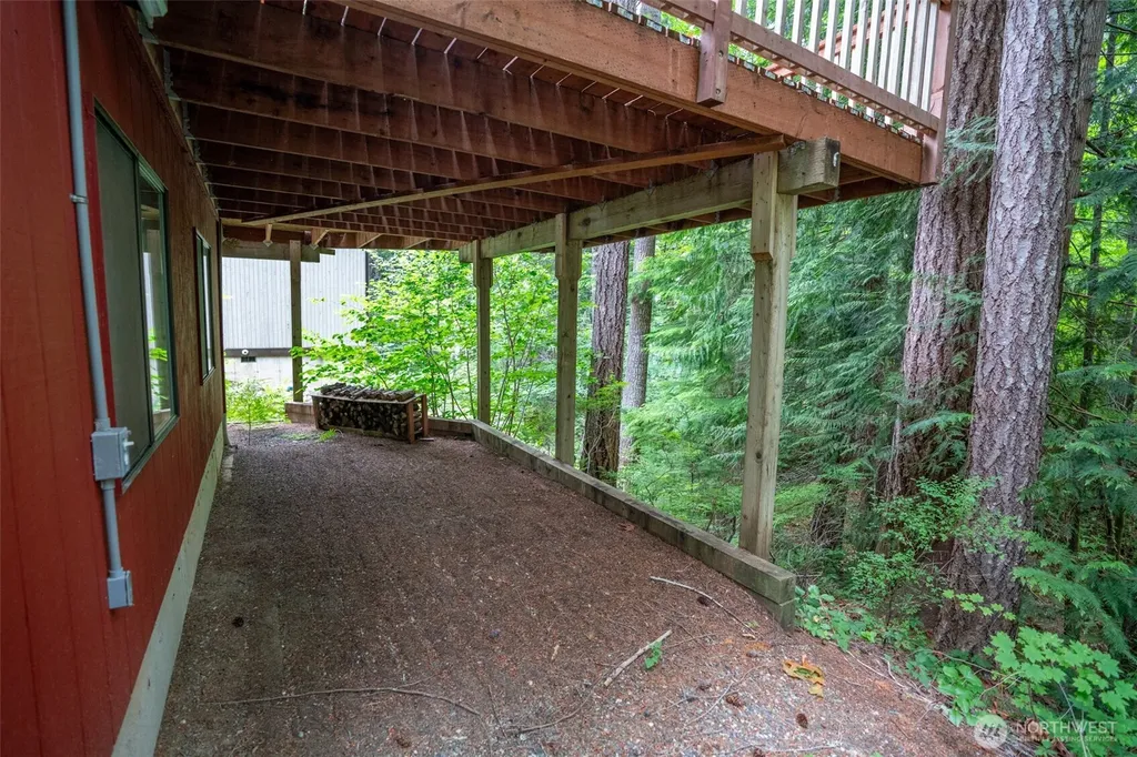 321 N Wynoochee Drive Hoodsport WA 98548