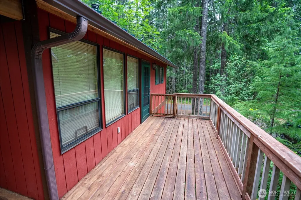 321 N Wynoochee Drive Hoodsport WA 98548