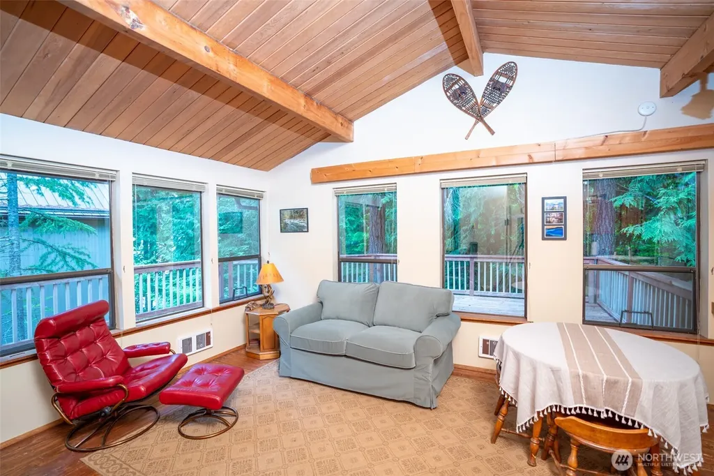 321 N Wynoochee Drive Hoodsport WA 98548