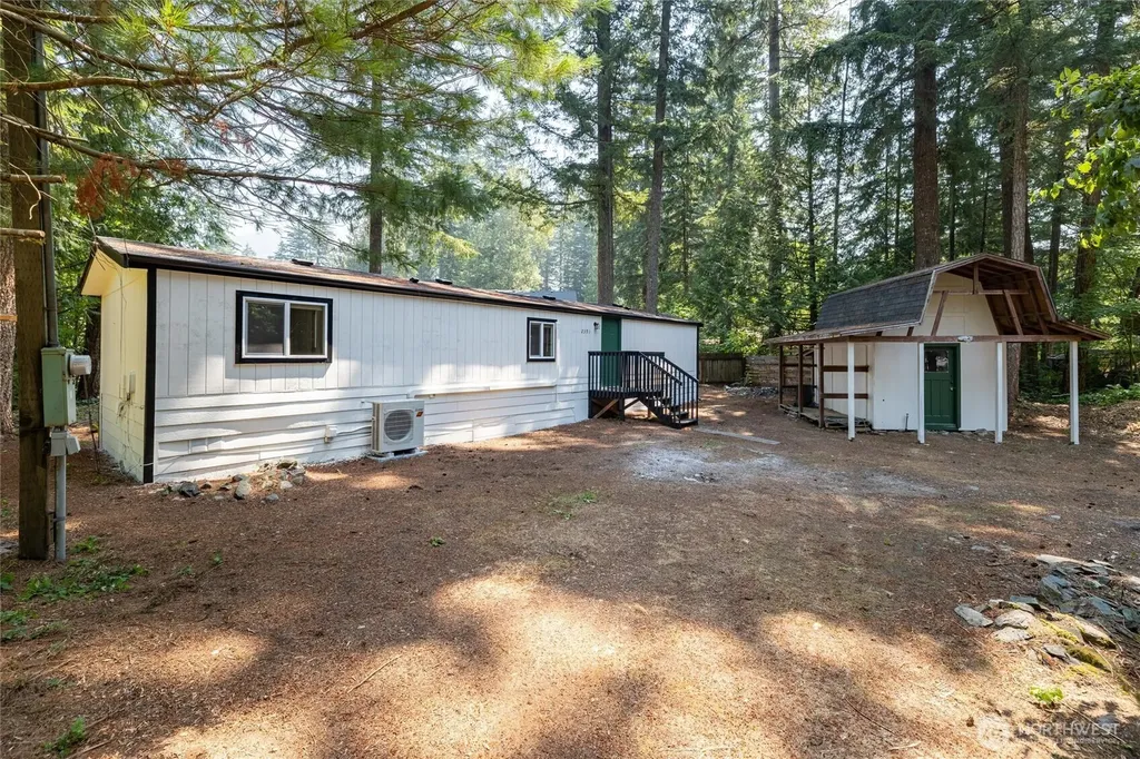2391 Blackbird Valley Lane Maple Falls WA 98266