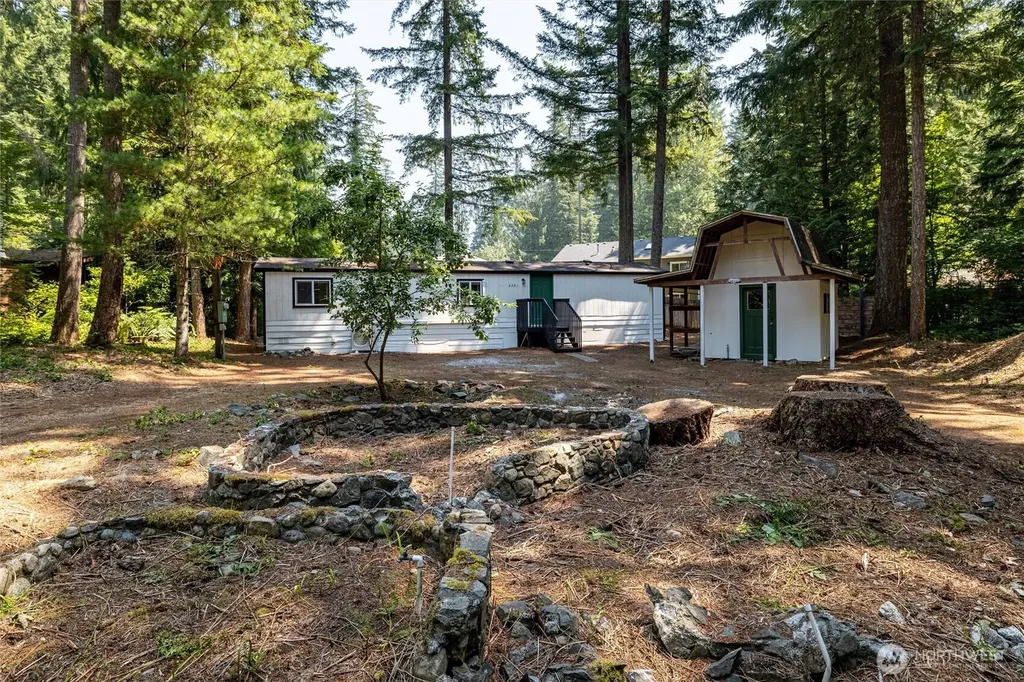 2391 Blackbird Valley Lane Maple Falls WA 98266