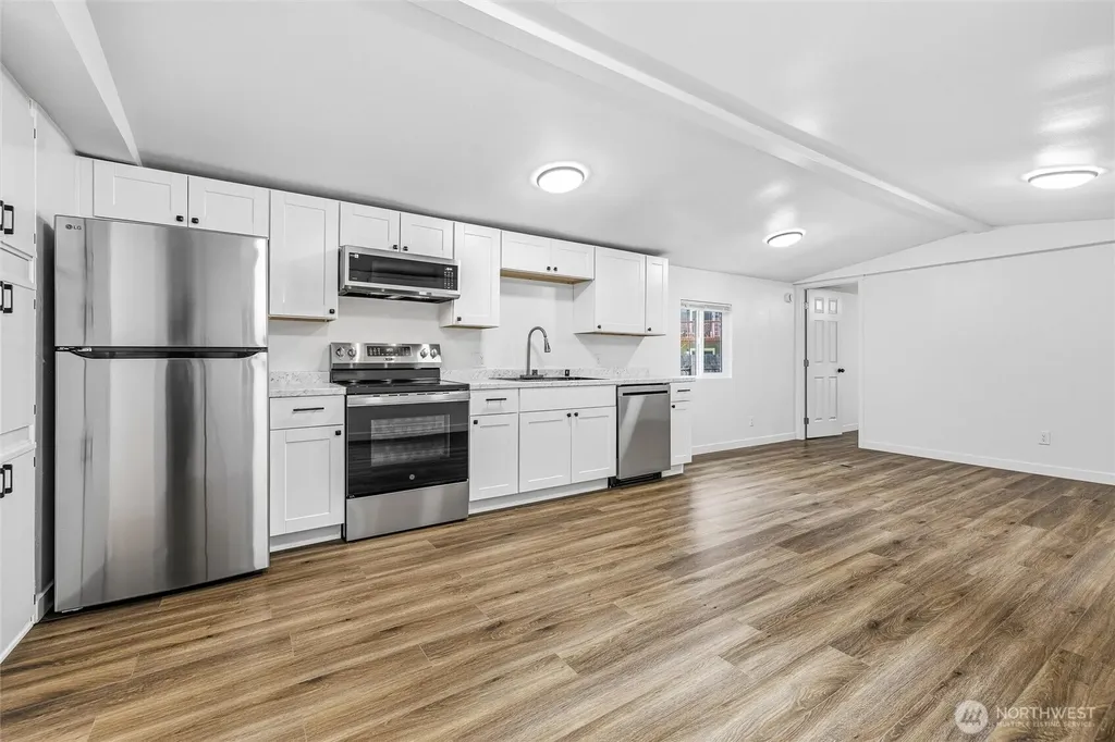 2391 Blackbird Valley Lane Maple Falls WA 98266