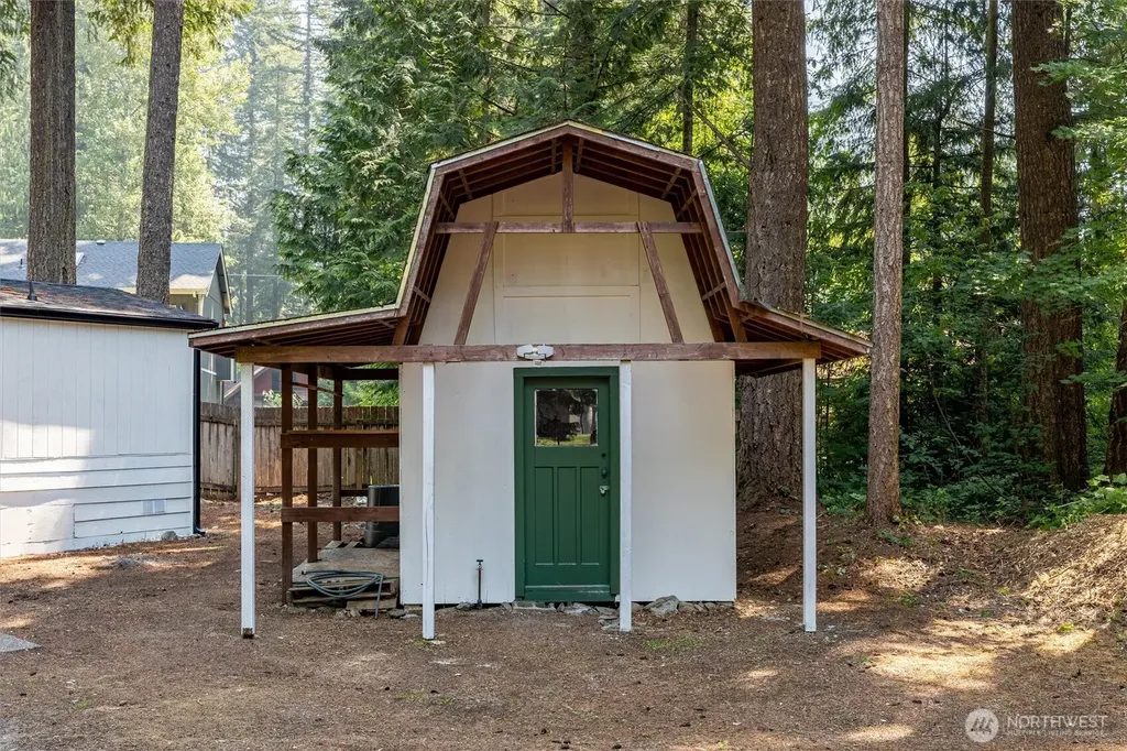 2391 Blackbird Valley Lane Maple Falls WA 98266