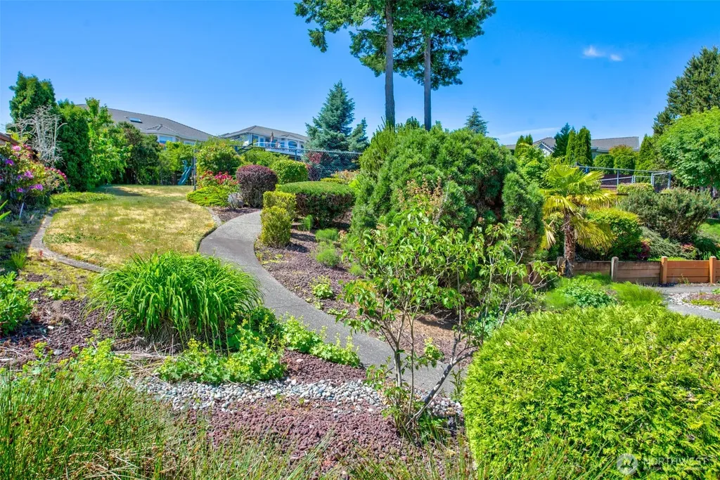 1920 Parkview Drive NE Tacoma WA 98422