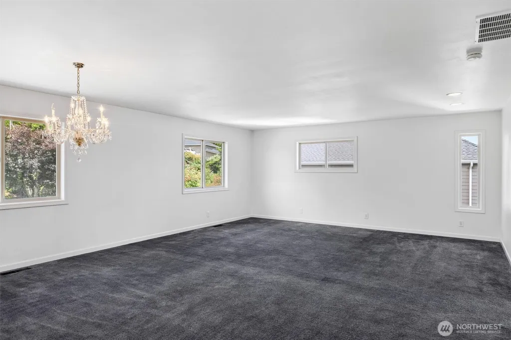 4353 Gooding Avenue Bellingham WA 98226