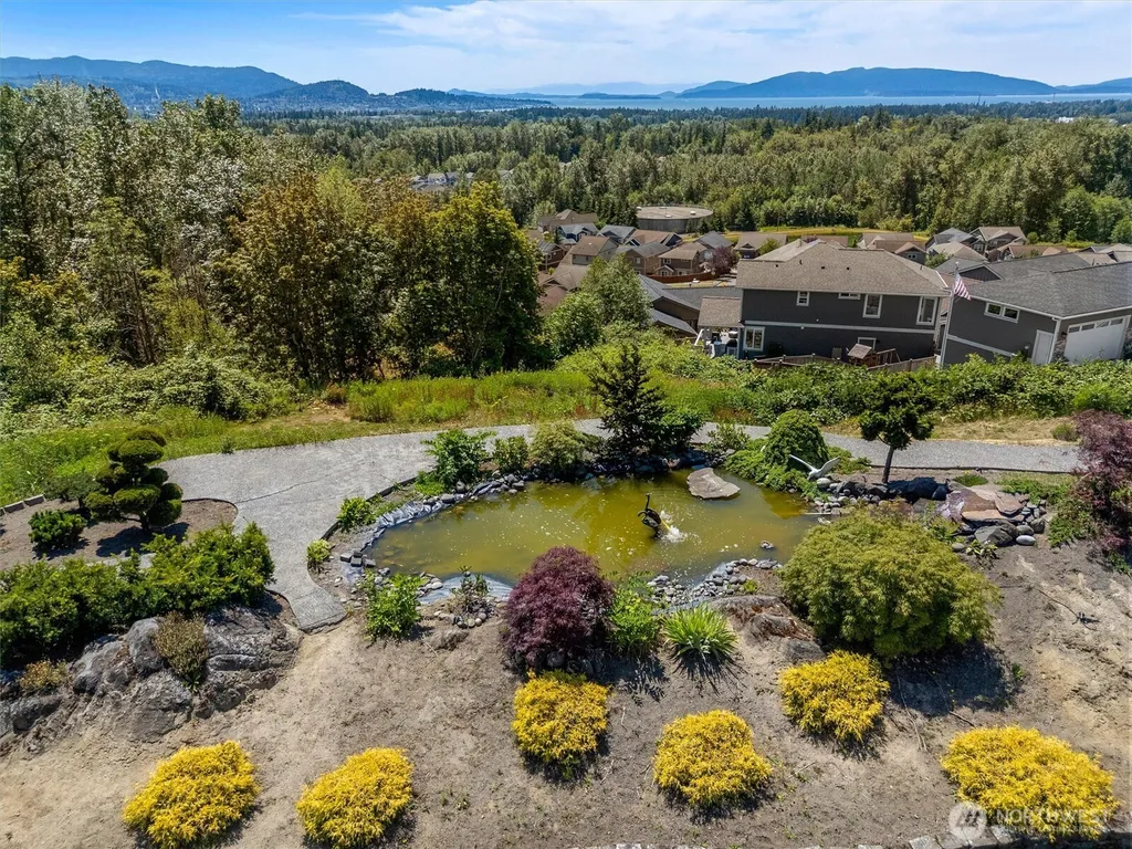 4353 Gooding Avenue Bellingham WA 98226