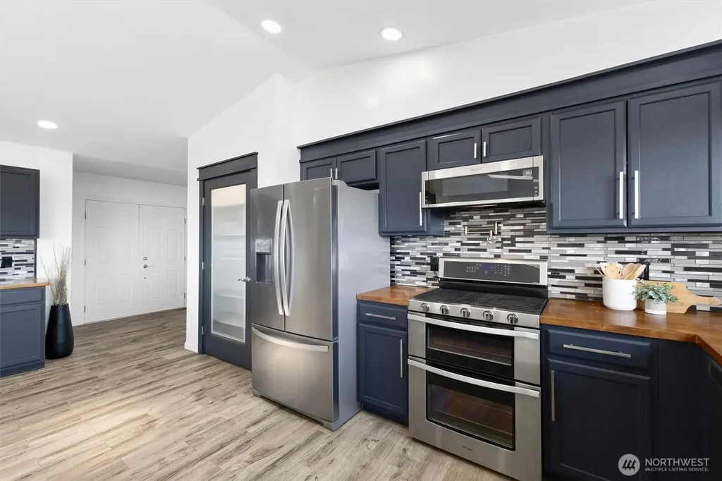 4353 Gooding Avenue Bellingham WA 98226