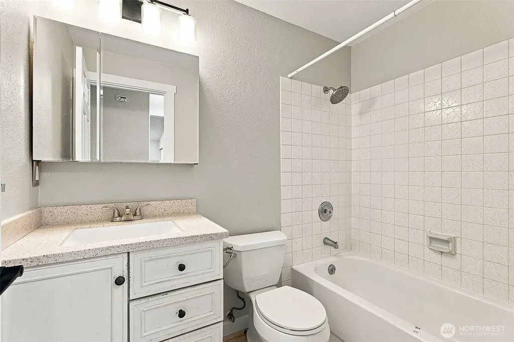 1921 SW 307th Street Federal Way WA 98023