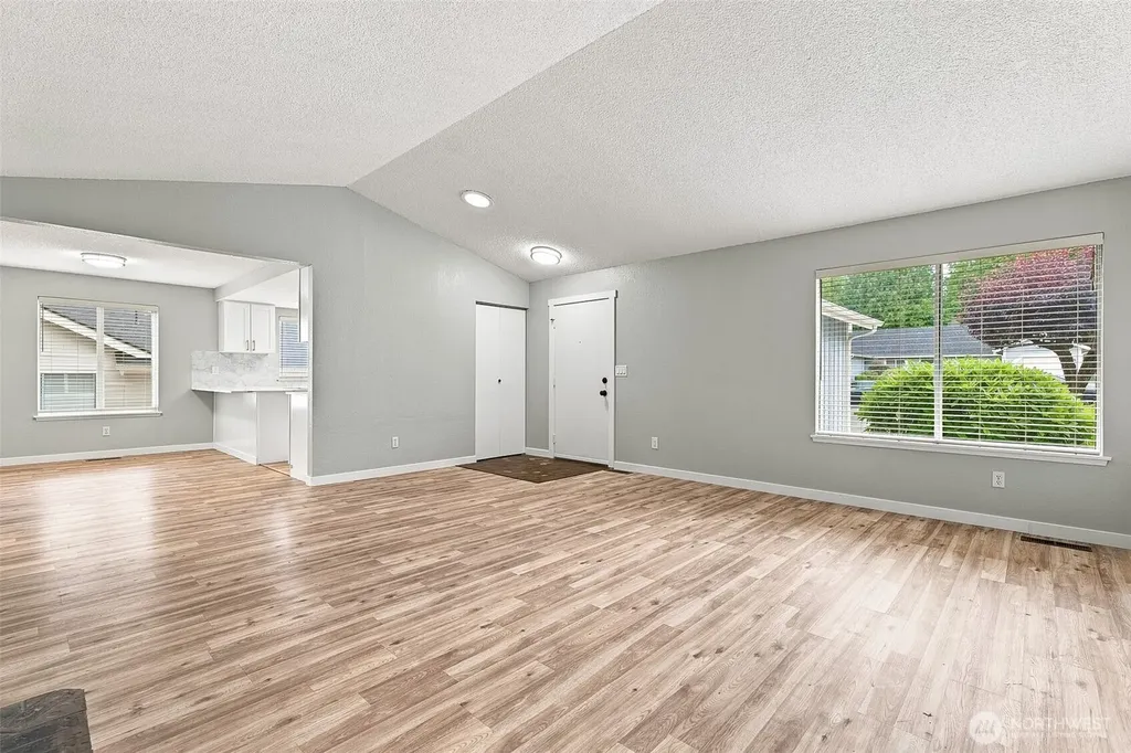 1921 SW 307th Street Federal Way WA 98023
