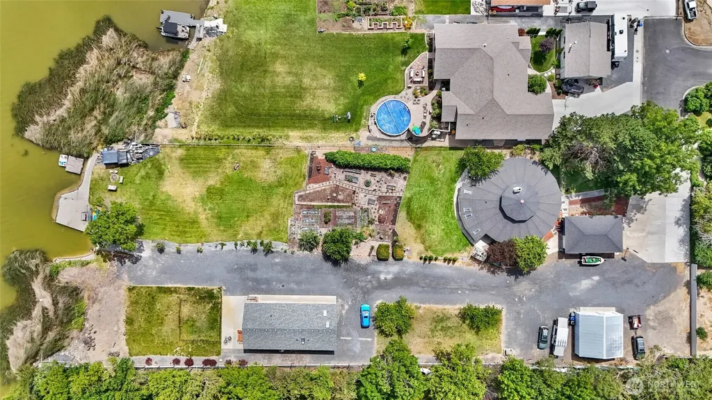 813 S Sycamore Moses Lake WA 98837