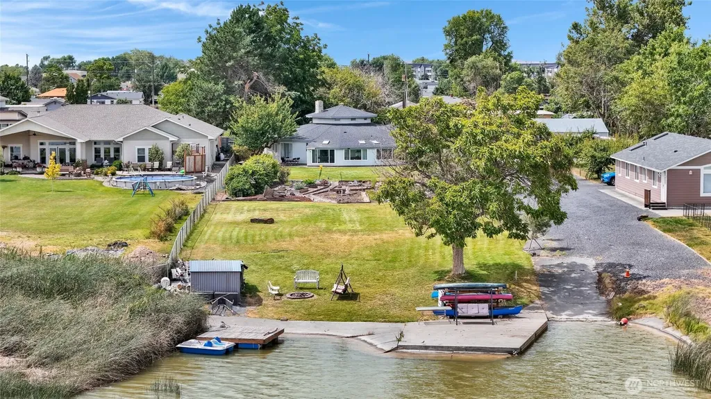 813 S Sycamore Moses Lake WA 98837