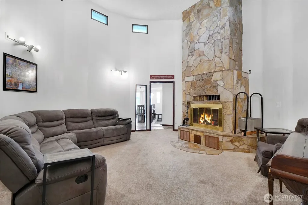 813 S Sycamore Moses Lake WA 98837