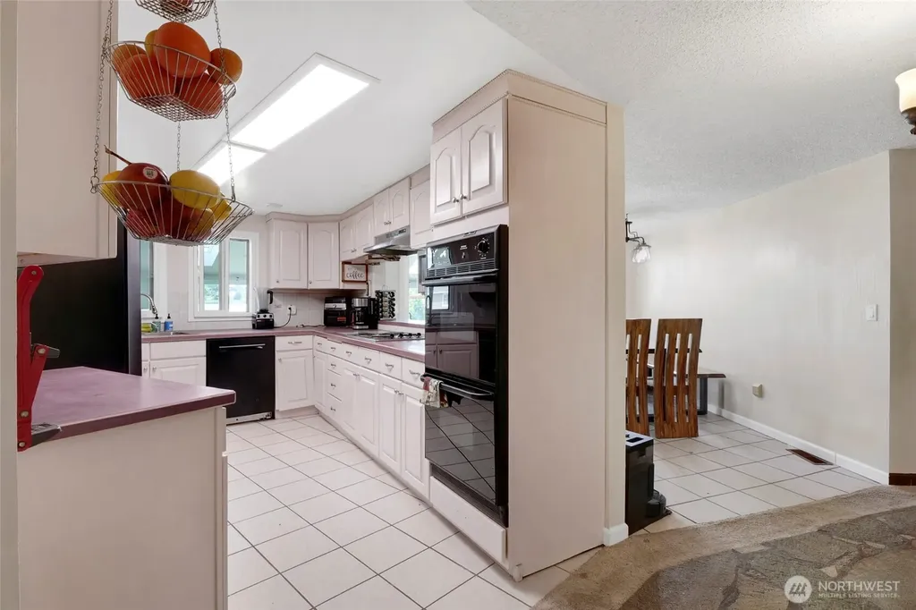 813 S Sycamore Moses Lake WA 98837