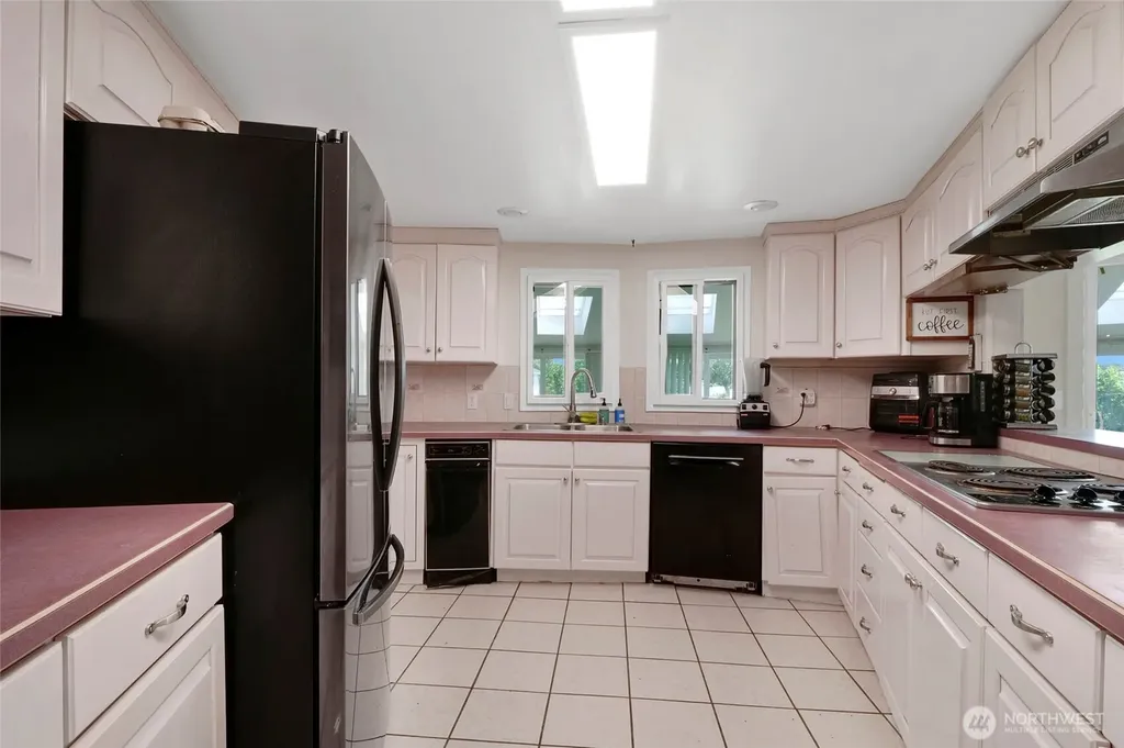 813 S Sycamore Moses Lake WA 98837