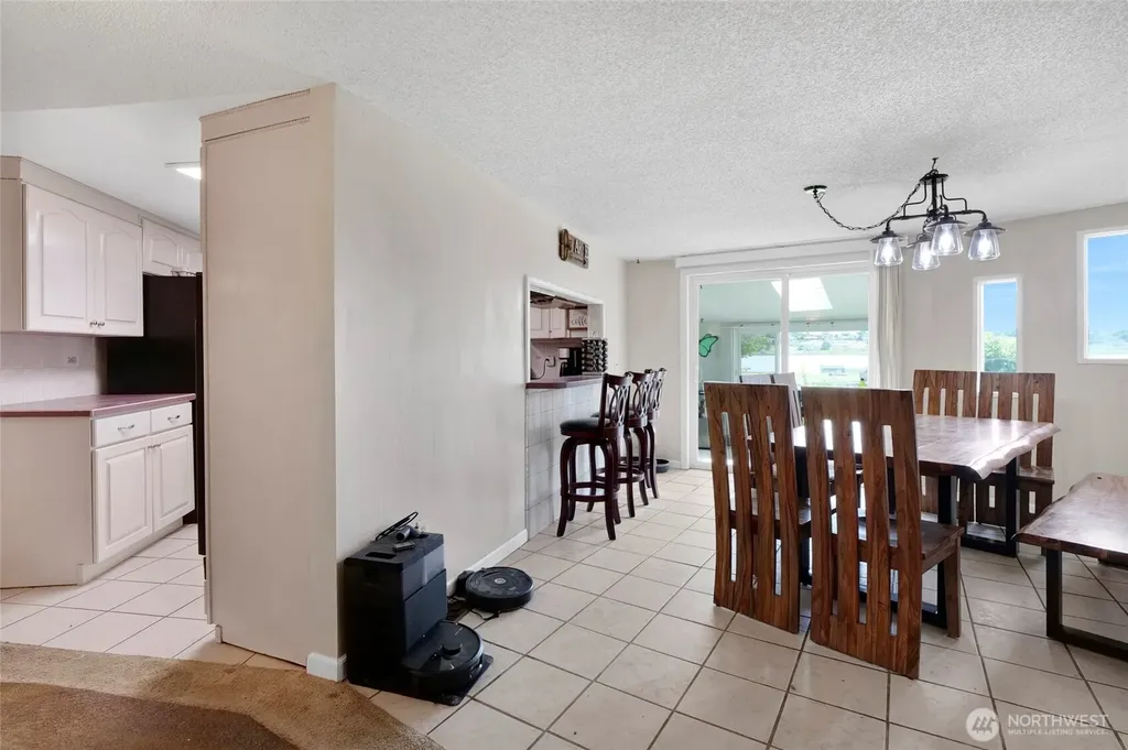 813 S Sycamore Moses Lake WA 98837