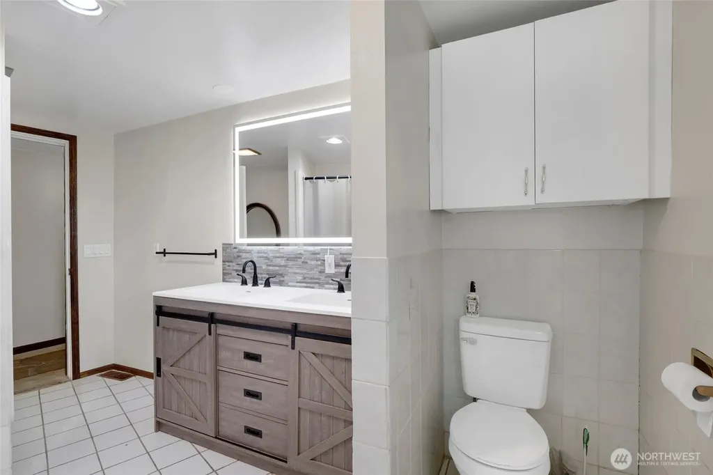 813 S Sycamore Moses Lake WA 98837