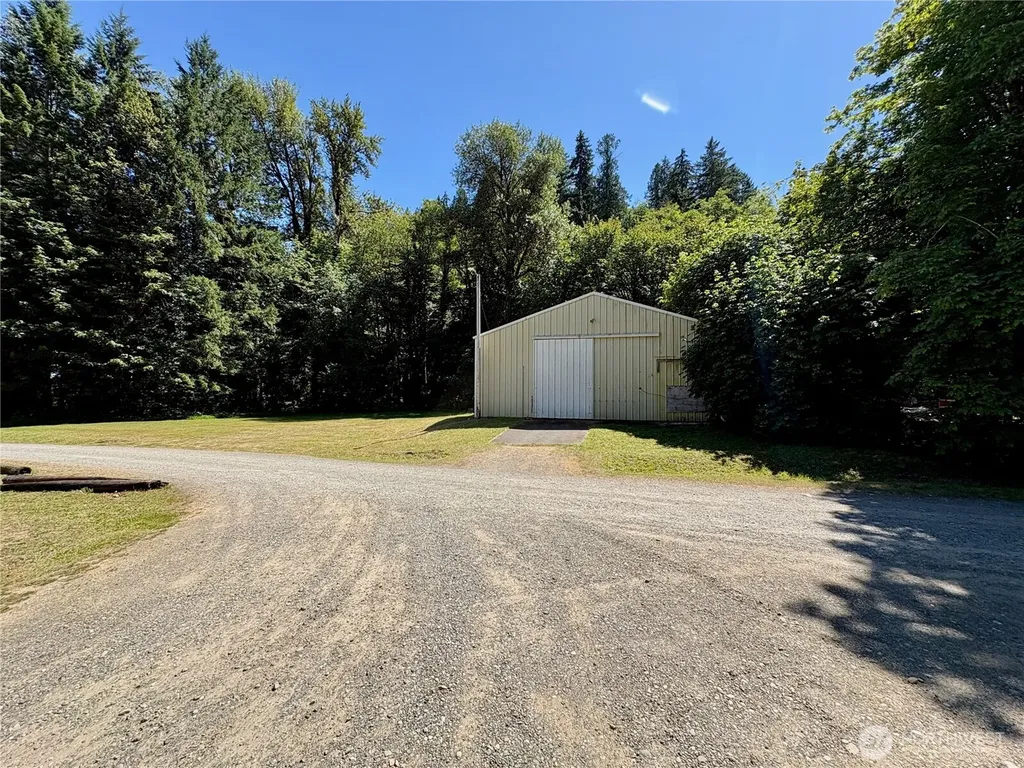 23501 Us Highway 101 Hoodsport WA 98548