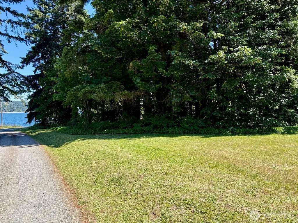 23501 Us Highway 101 Hoodsport WA 98548