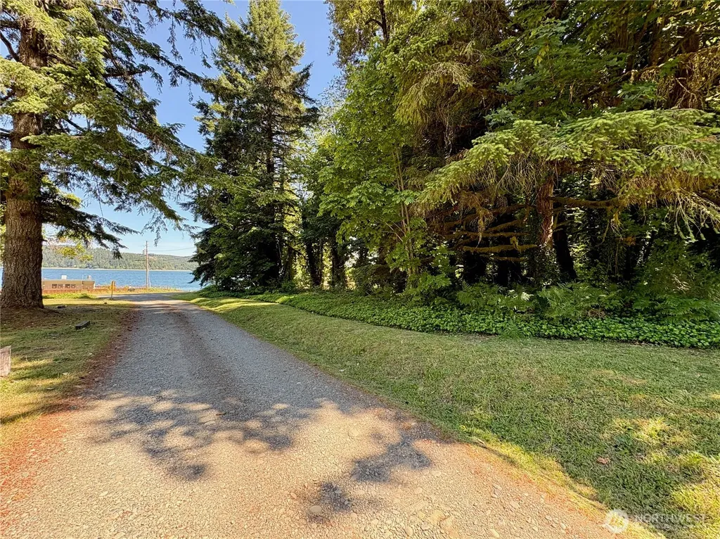 23501 Us Highway 101 Hoodsport WA 98548
