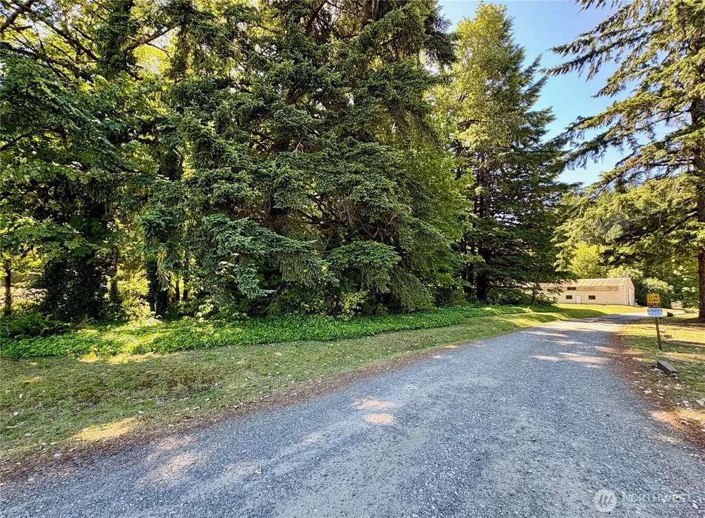 23501 Us Highway 101 Hoodsport WA 98548