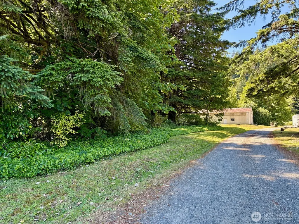 23501 Us Highway 101 Hoodsport WA 98548