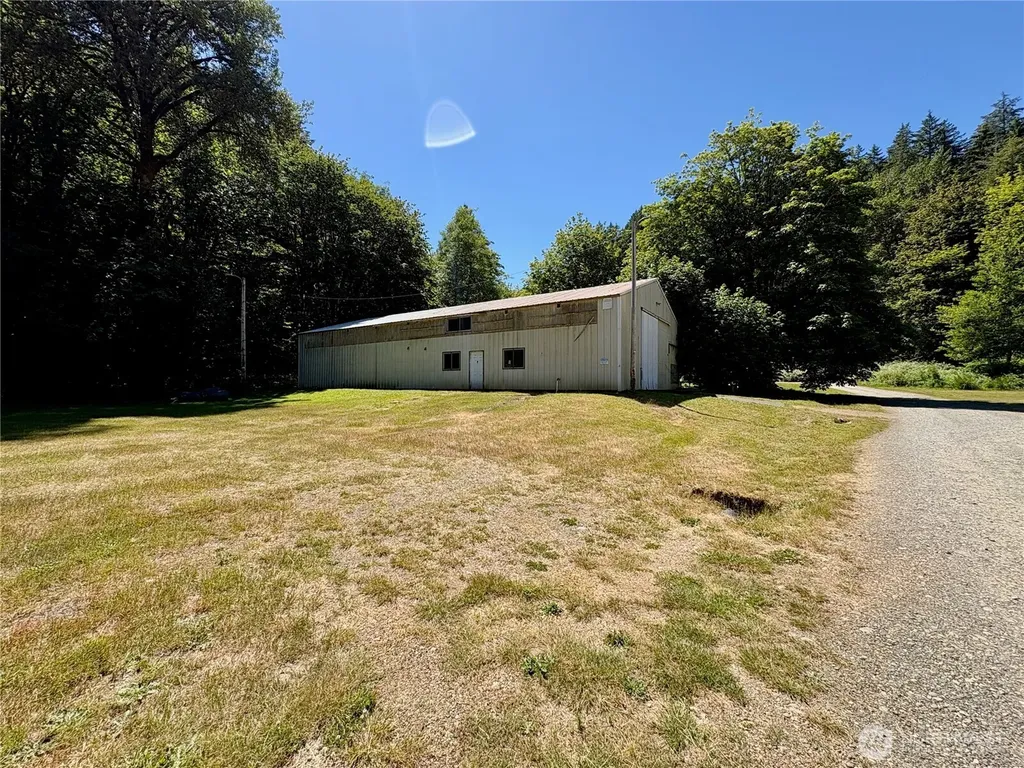 23501 Us Highway 101 Hoodsport WA 98548