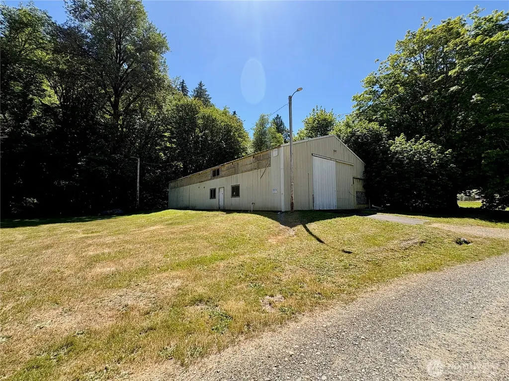 23501 Us Highway 101 Hoodsport WA 98548