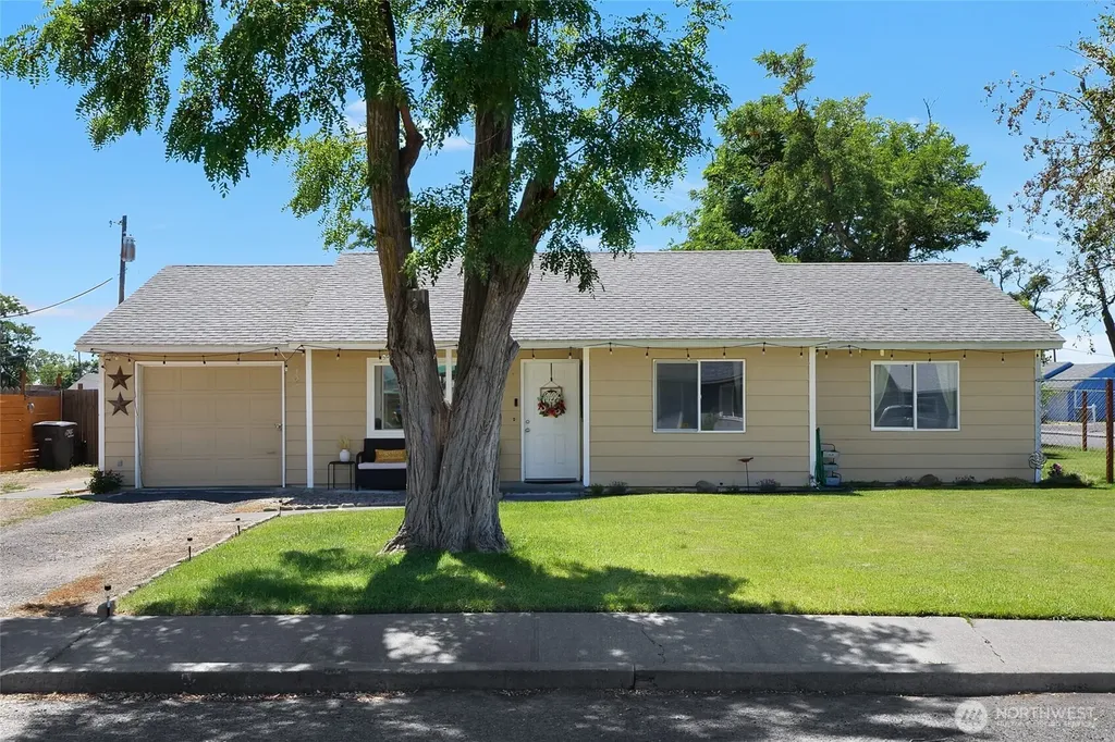 1232 Arlington Drive Moses Lake WA 98837