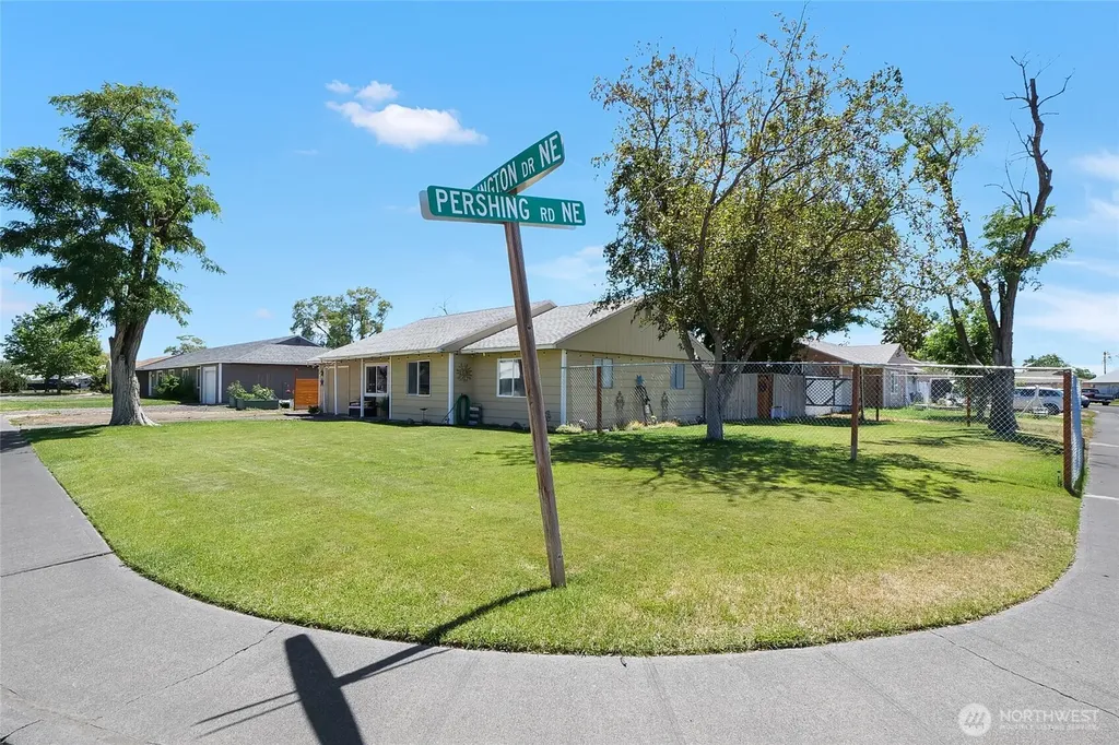 1232 Arlington Drive Moses Lake WA 98837